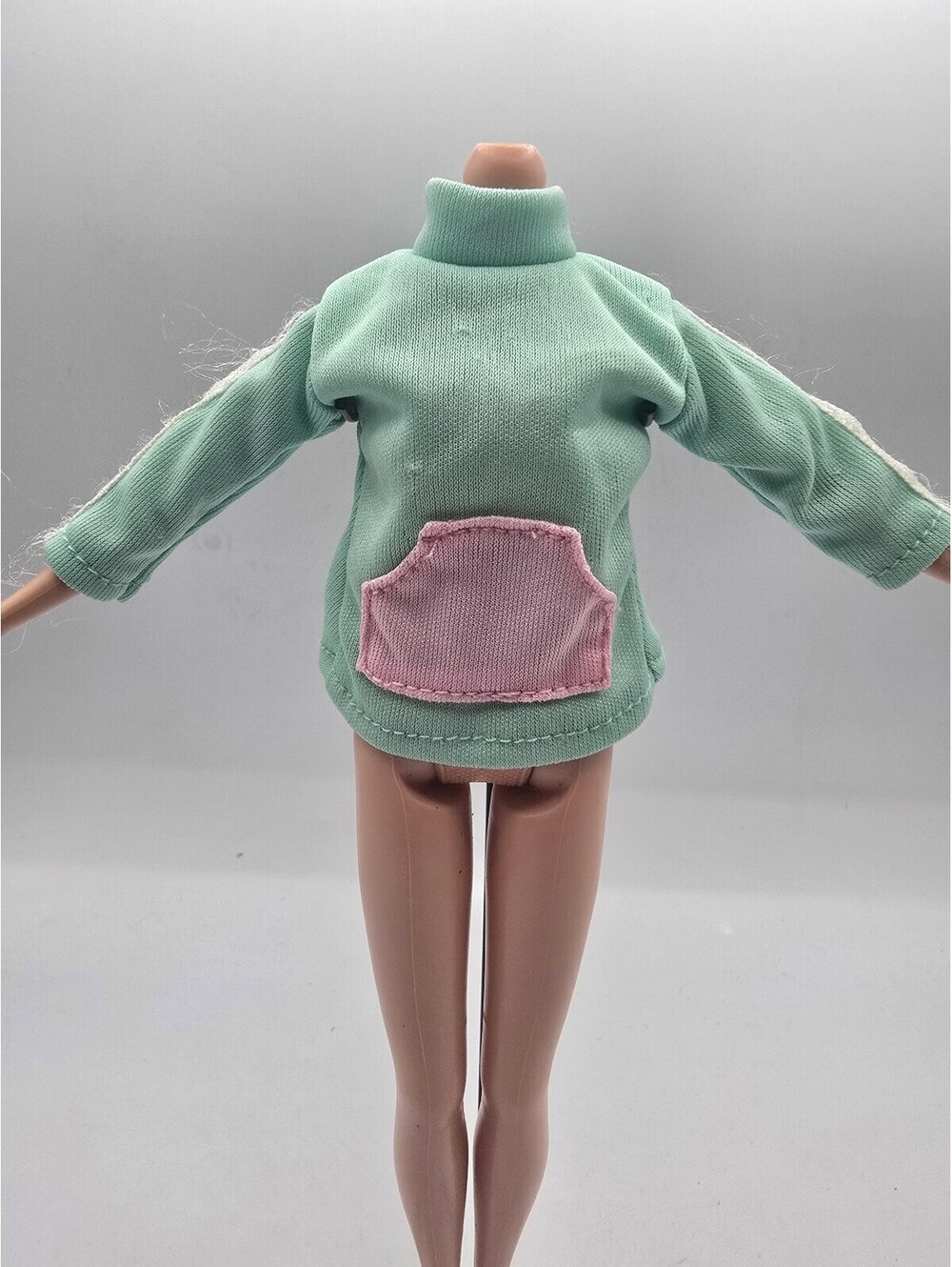 Vintage doll mint fleece pullover